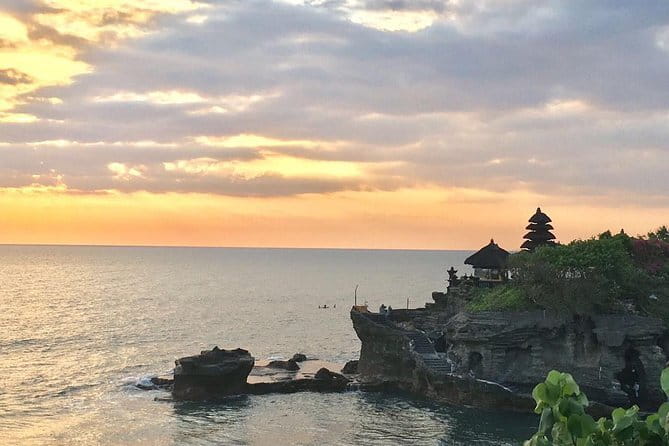 3-Day Private Sightseeing Tour of Bali with Hotel Pickup - Day 1: From batik villages to Mount Batur