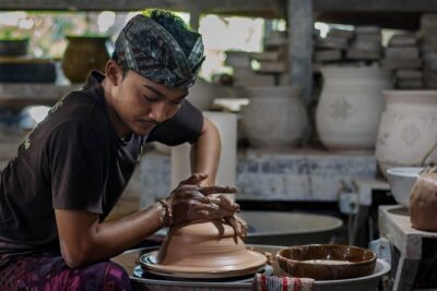 3 Hours Wheel Throwing Basic Ceramic Class