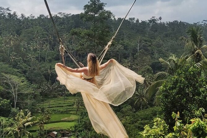 A Day Tour in Ubud - Waterfall, Temples & Swing - Key points at a glance