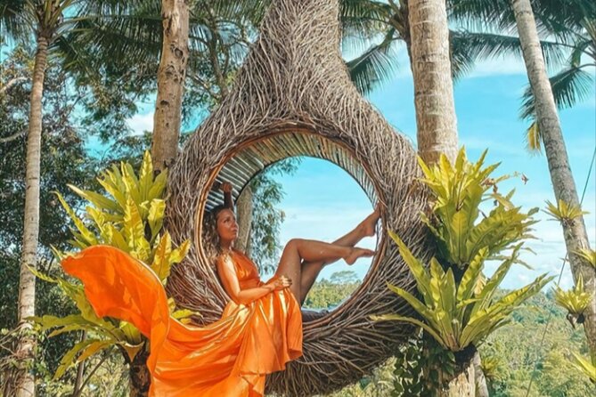A Day Tour in Ubud - Waterfall, Temples & Swing - A 2 p.m. lunch stop with room for choice