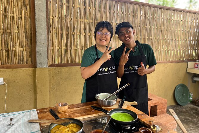 Authentic Balinese Cooking Class in Ubud - Cooking begins at the market and village home