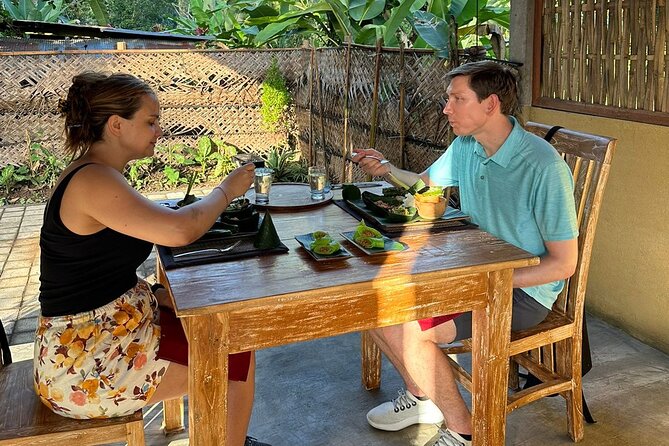 Authentic Balinese Cooking Class with Jewelry Making Class - Coffee and conversation in a Balinese compound