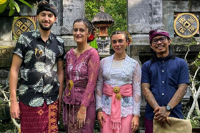 AWay From Home - Bali Village Tour - A Balinese lunch and a choice at the river