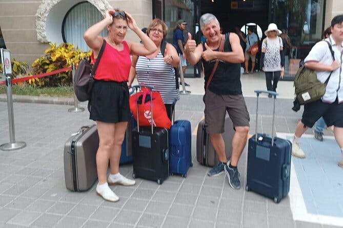 Bali Airport and Hotel Private Transfer Service - The drive from the airport to Ubud
