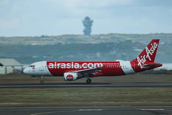 Bali Airport Pick-up to Ubud (Arrival Transfer) - A private car for one to four people