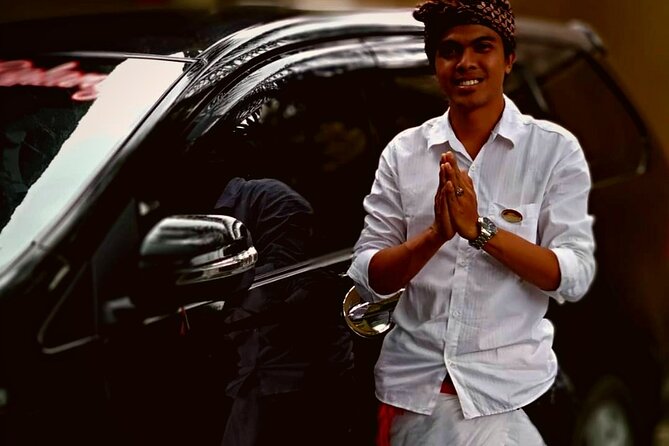 Bali Airport Transfer with an English-speaking driver service - A private ride instead of a shared shuttle