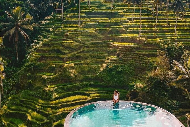 ️Bali All Inclusive Tour: Ubud - Tegalalang - Kintamani - Mount Kawi: carved shrines beside the Pakerisan River