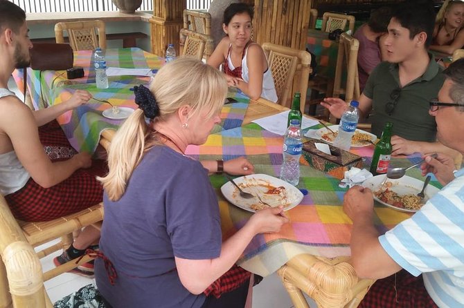 Bali Amazing Cooking Class - Arriving at the Balinese family home