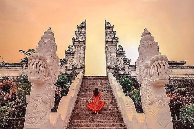 Bali best instagrammable sport tour - Lempuyang Temple and the Mount Agung gate view