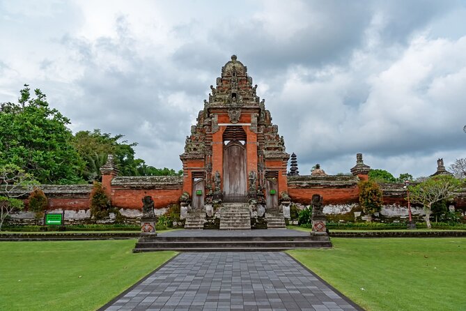 Bali Charm: Full-Day Bedugul and Tanah Lot Tour (UNESCO) - All Inclusive Tickets - Taman Ayun: a calm royal temple opening