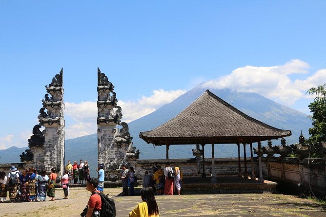 Bali Day Tour : Waterfall & Lempuyang Temple The Gate Of Heaven - Tirta Gangga: royal gardens after the temple queue