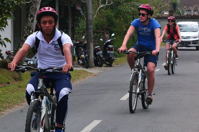 Bali Downhill Cultural Cycling Tour - From Ubud to Kintamani before the ride