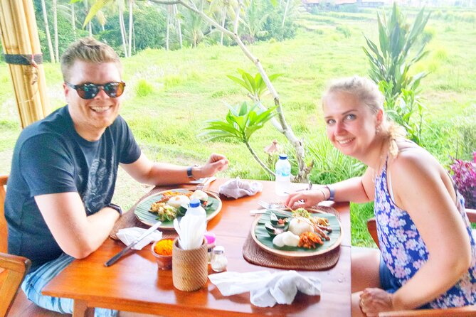 Bali Downhill Natural Cycling Tour & visit Volcano - Guides who shape the day