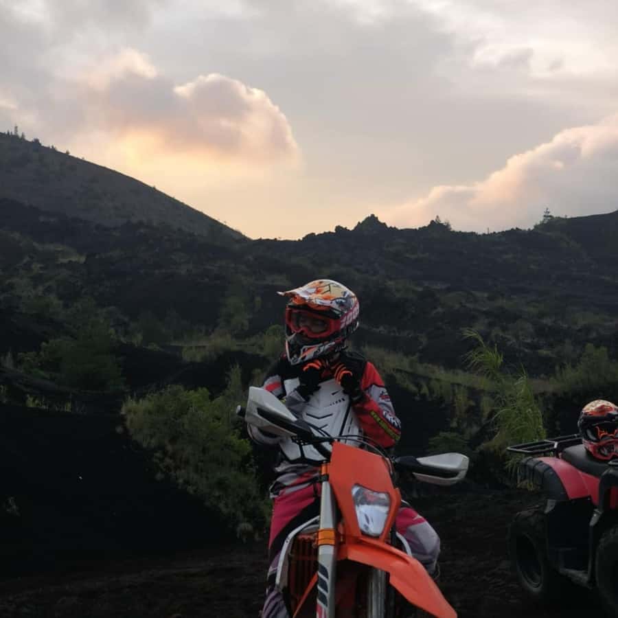 Bali: Extreme Dirt Bike Experience in Nature - Fitness, age limits, and who should skip it