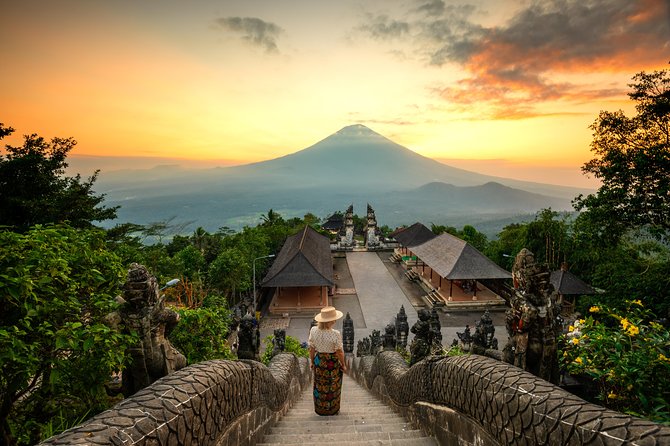 Bali Instagram: Gate of Heaven Temple Tour - The Gate of Heaven requires an early start