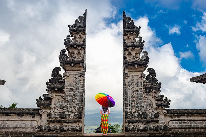 Bali Instagram Tour: Lempuyang Temple, Tirta Gangga and Tukad Cepung Waterfall - Lempuyang Temple and the famous gates