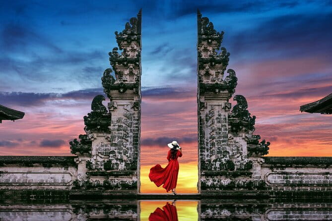 BALI INSTAGRAM TOURS; Heaven Gate, Tirta Gangga, Tukad Cepung waterfall - Tukad Cepung and the walk into the canyon