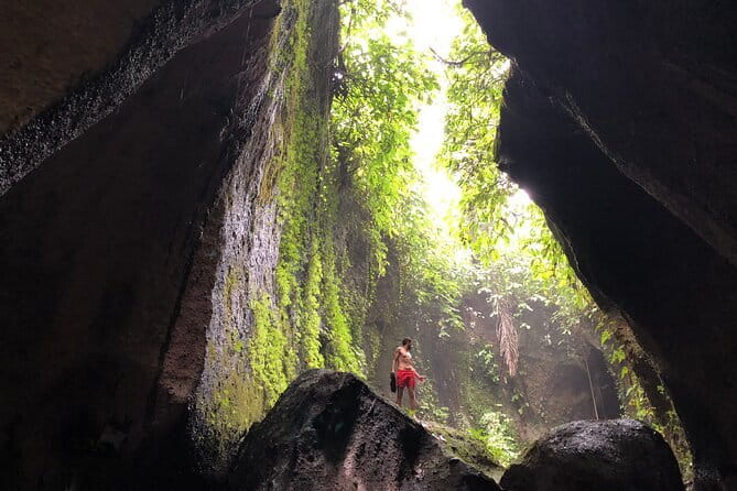 BALI INSTAGRAM TOURS; Heaven Gate, Tirta Gangga, Tukad Cepung waterfall - What the private format is really worth