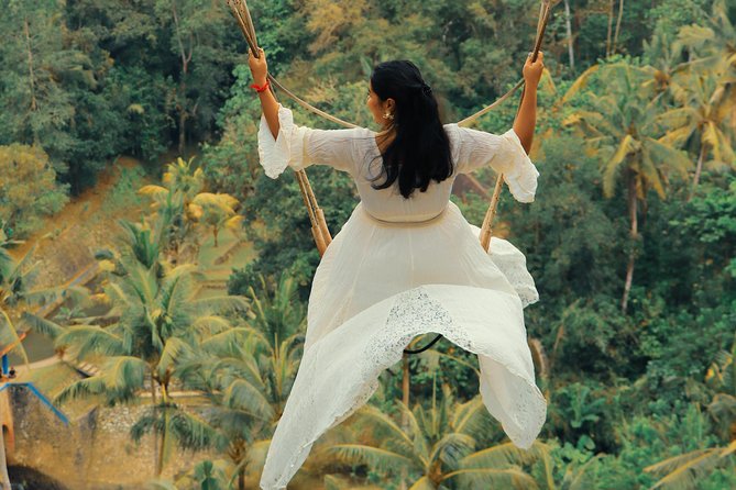 Bali Jungle Swing Experience Full Activity - Dress rental and what to wear