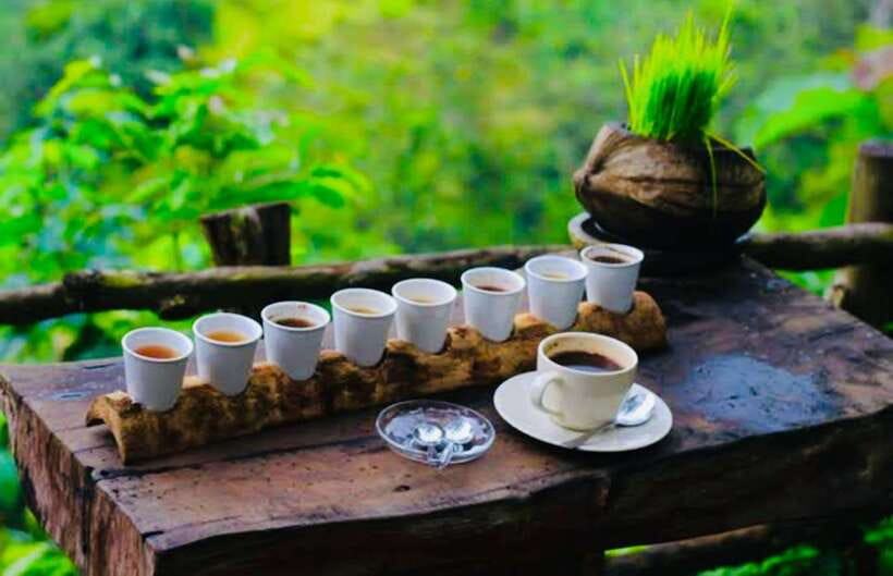 Bali: Mount Batur Sunrise Jeep and Black Lava With Breakfast - Breakfast and hot drinks beside the volcano