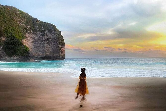 Bali : Nusa Penida with Lunch ,car, driver - Lunch, vehicles, and the details to confirm