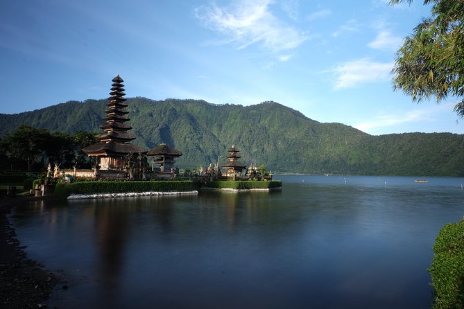 Bali Private Car Charter With English Speaking Driver - Ubud, rice terraces, and Mount Batur