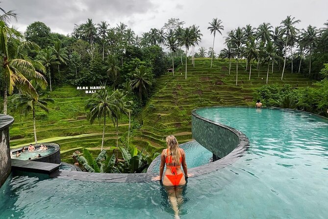 Bali Private Couple Tour – Custom Itinerary - Building the East Bali temple route