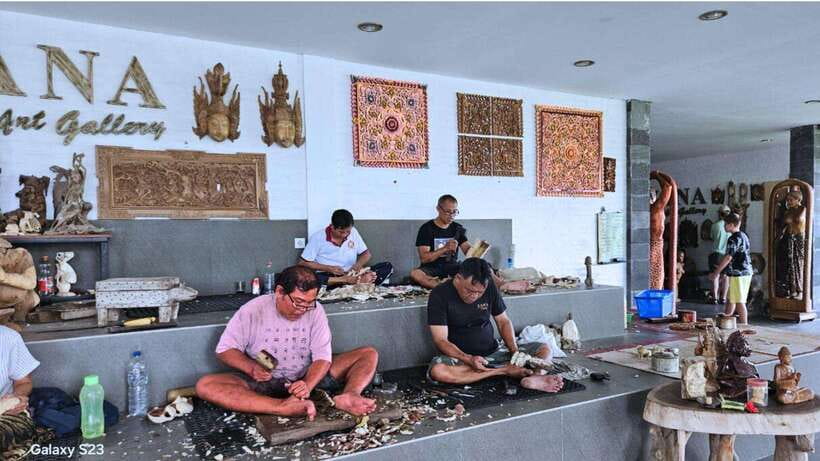 Bali: Private Instagram Tour - Seeing silver jewelry made by hand