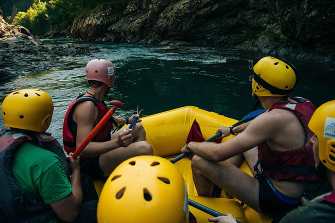 Bali Rafting Ubud with Lunch - Two hours among rapids, cliffs, and waterfalls