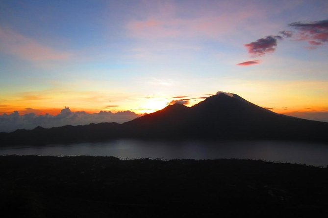 Bali Sunrise Trekking and Natural Hot spring Tour - Why Mount Batur works as a sunrise trek