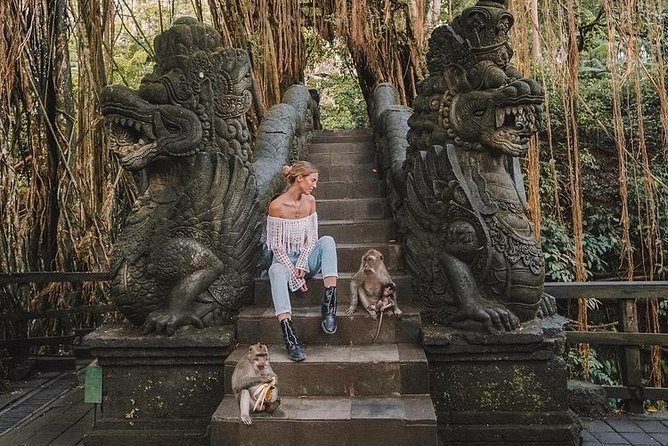 Bali Sunset: Uluwatu Temple - Kecak Dance- Jimbaran Bay - The Kecak fire dance after dark