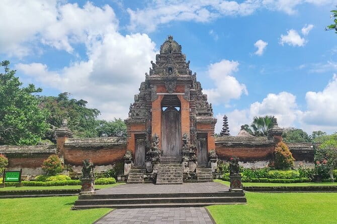 Bali Swing Packages and Tanah Lot Temple Sunset Tour - Six Bali Swing setups before lunch