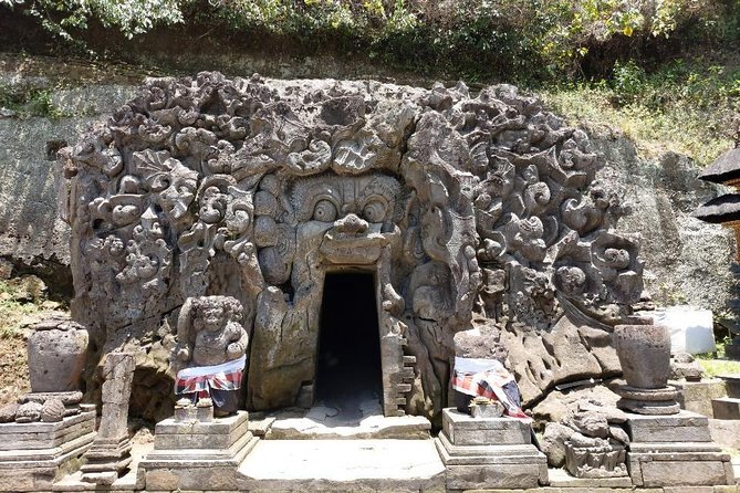 Bali Swing Ubud Private Day Tour - A full Ubud day, from dance to waterfall