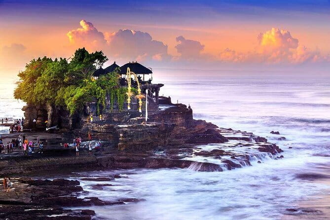 Bali Tour: Tanah Lot, UNESCO Rice Terrace and Water Temple - Lake Beratan and the cool central highlands