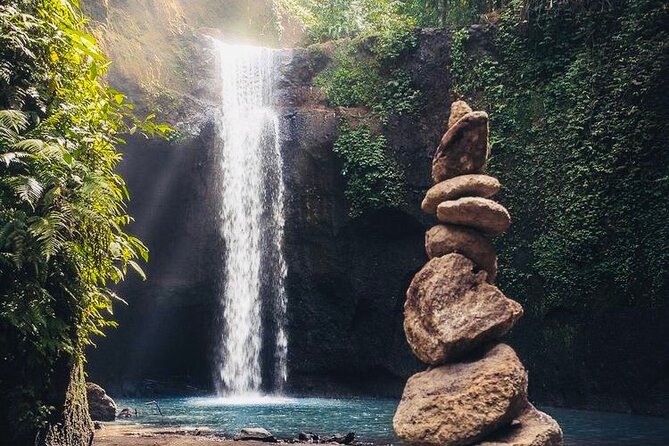 Bali: Ubud Highlights Tour with Private Guide and Transfers - Kanto Lampo, the photo-friendly waterfall