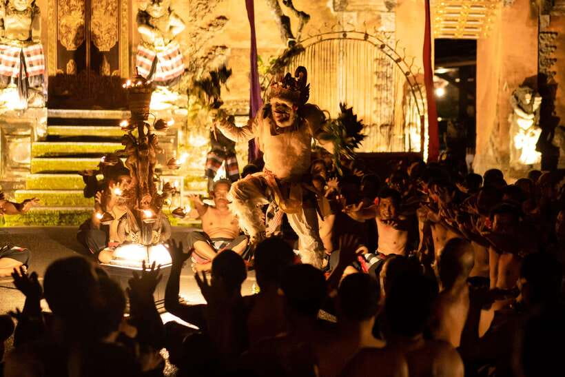 Bali: Ubud Kecak and Fire Dance Show Tickets - The opening: a slow rise in sound and movement