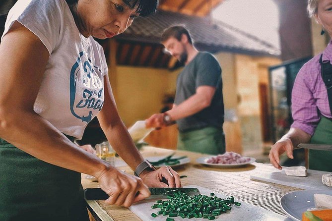 Bali Ubud Paon Cooking Class - Prepare banana-leaf fish, satay, and other Balinese dishes