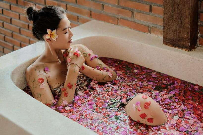 Bali: Ubud Spa Balinese Massage Scrub Flowerbath 2 hour - Rice-field views add a sense of place