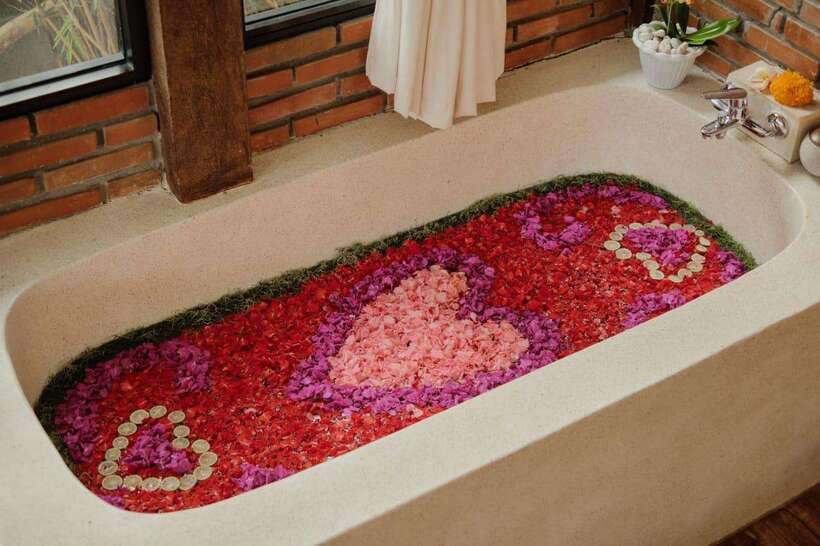 Bali: Ubud Spa Balinese Massage Scrub Flowerbath 2 hour - Who will enjoy this most?