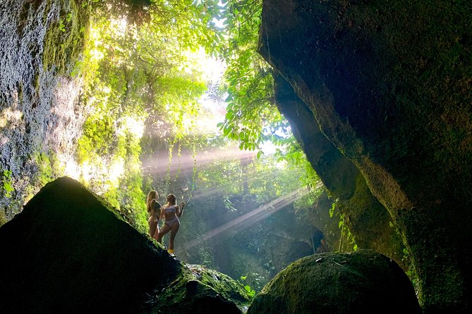 Bali Waterfalls in One Day: Tukad Cepung, 2 Hidden Waterfall, Kanto Lampo - Timing, pace, and group size
