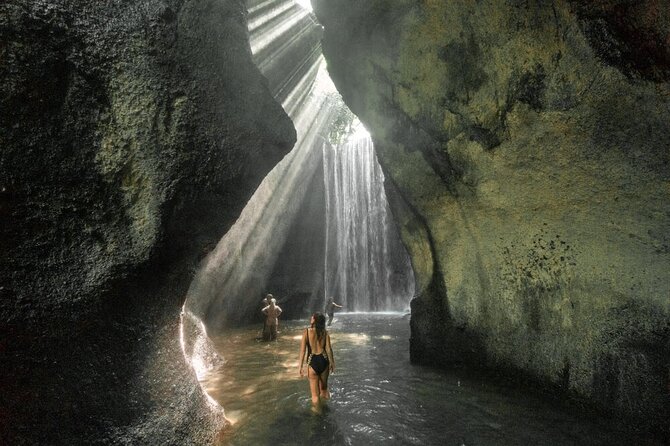 Bali Waterfalls Private Day Tour - What the private format changes