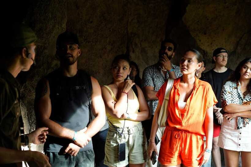 Bali Zoo: Behind Closed Doors Afternoon Safari Guided Tour - Snacks, drinks, and the evening pace