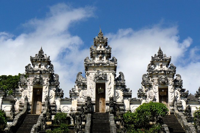 Balinese Cooking Class / Market Buy ~ Cook ~ Eat.Learn to cook authentic Balinese food!With happy recipe / Round trip hotel transfer included - Private car service from one hotel to another