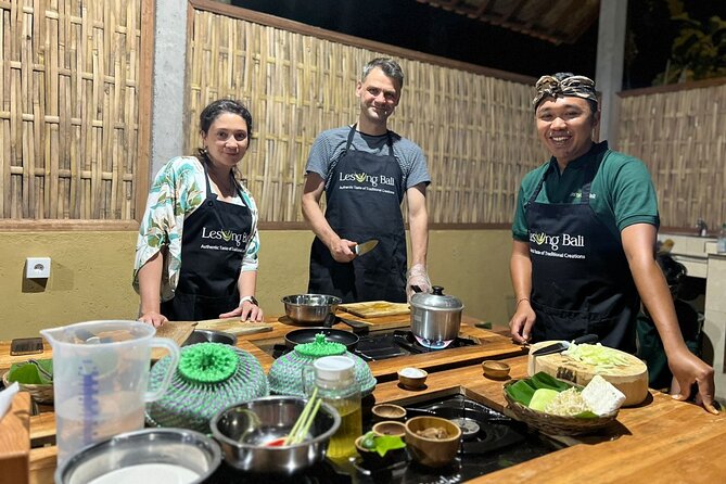 Balinese Cooking Class with Traditional Market Tour - A 7:30 am start in the real morning market