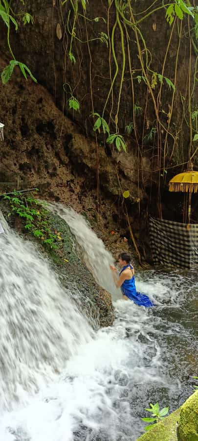 Balinese Purification Ritual and Local Healer Visit - The Sebatu water purification ceremony