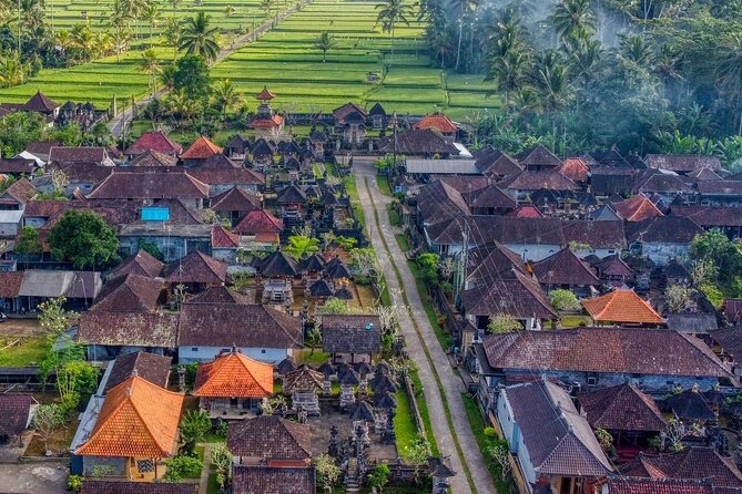 Be a real Balinese with Traditional Balinese Cooking Class - Cooking with a Balinese family in Delodsema