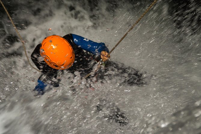 Beginner Canyoning trip in bali "Banyuwana canyon" - A calm briefing before the ropes begin
