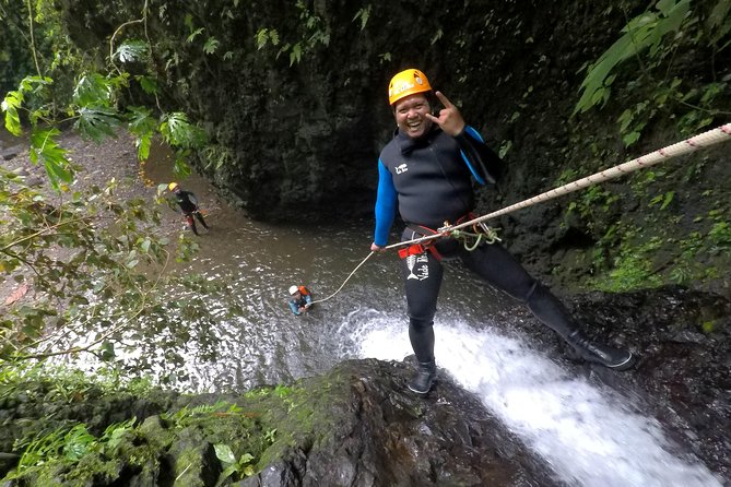 Beginner canyoning trip in Bali "Egar canyon " - Finishing at a Natural Hot Spring