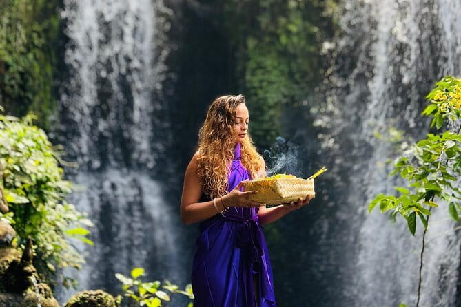 Beji Griya Waterfall Bali Spritual Holy Bath Experience - The ride from Ubud or Sanur
