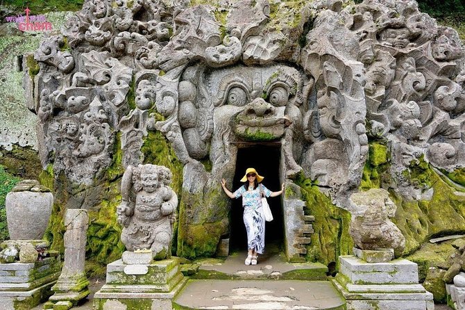 Best Bali Car Charter Service - Building a route around waterfalls, rice fields, and villages